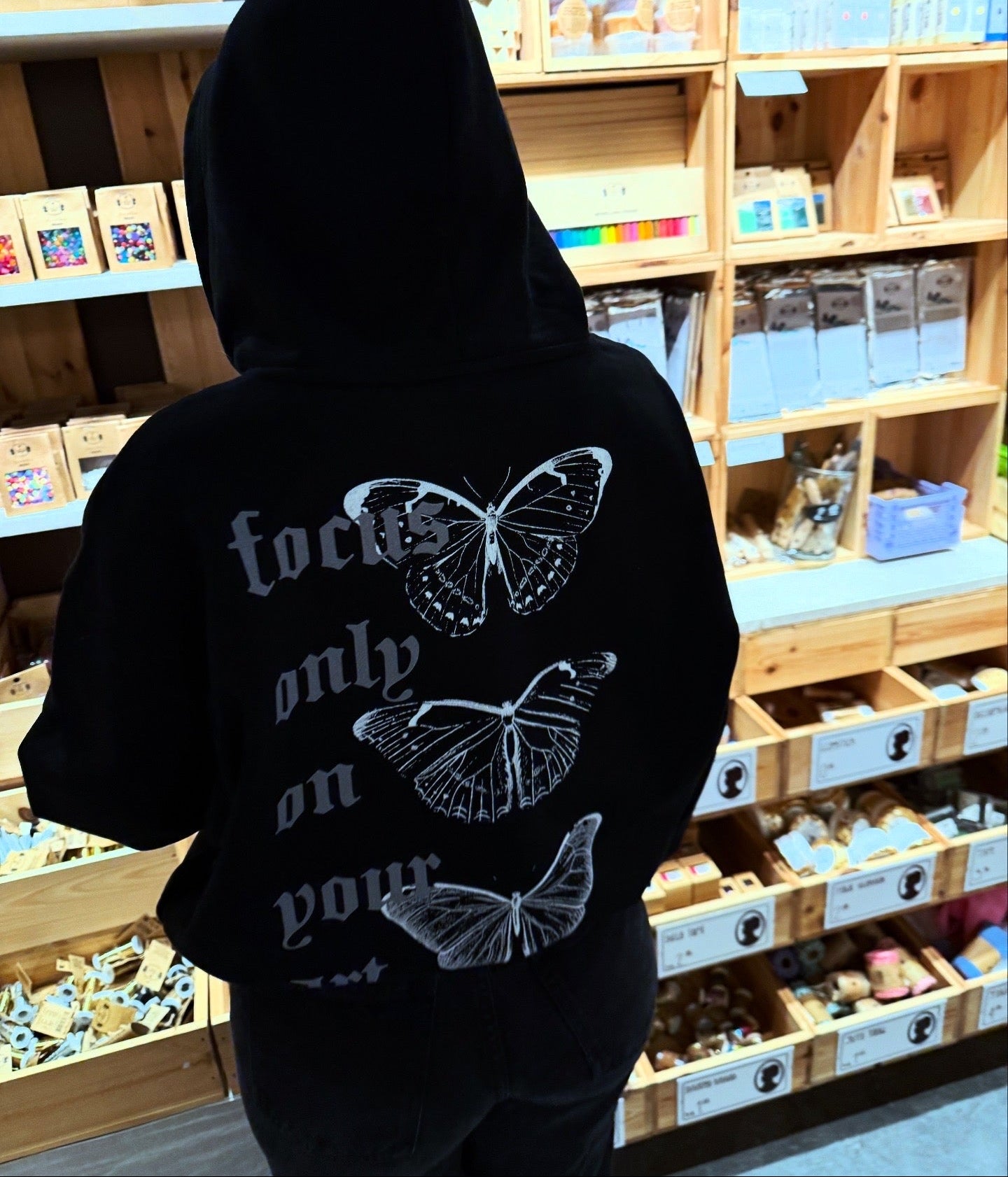 ILLUMINATE BOXY HOODIE